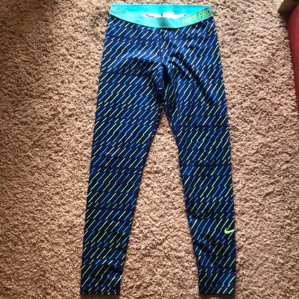 Patterned Nike Pro Workout Leggings